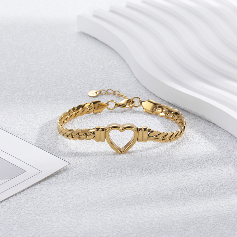 Hollow gold heart bracelet - Open heart bracelet