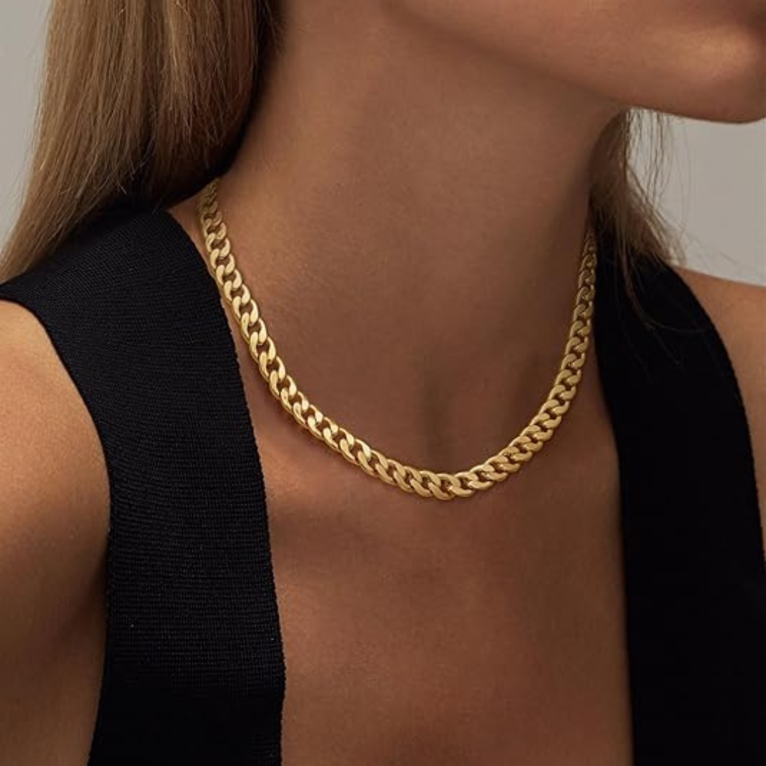 Anabel – Necklace with gold links