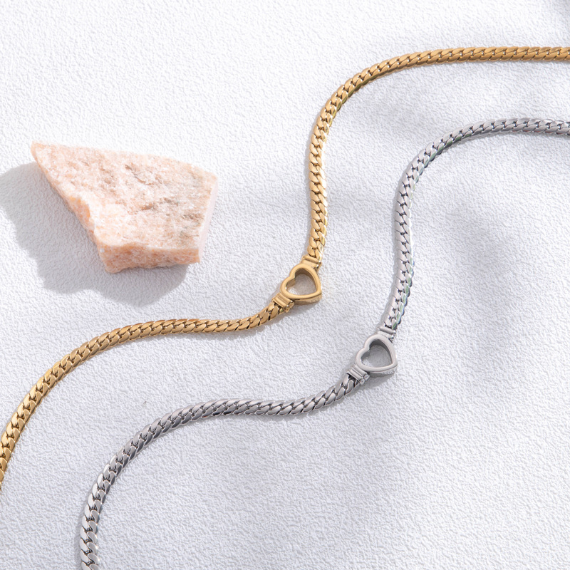 Hollow gold heart bracelet - Open heart bracelet