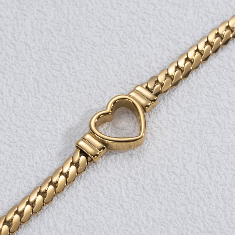 Hollow gold heart bracelet - Open heart bracelet