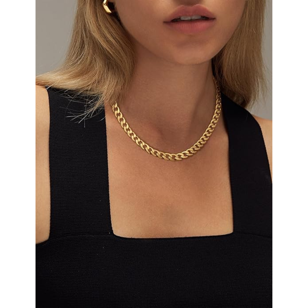 Anabel – Necklace with gold links