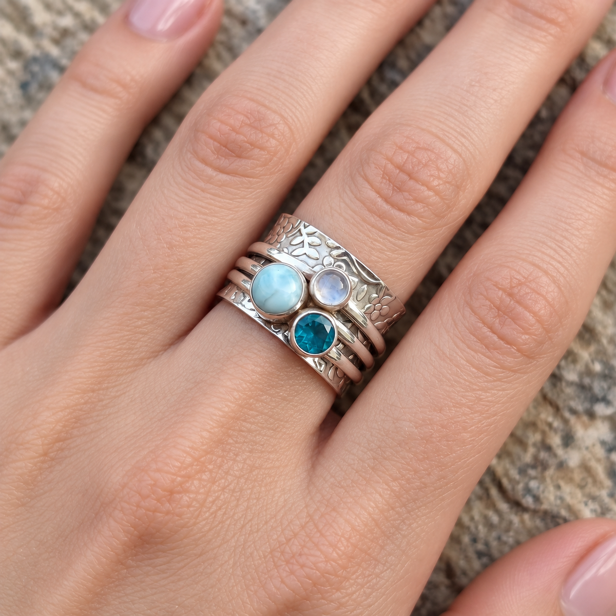 Luna – Vintage Ring with Blue Natural Stone