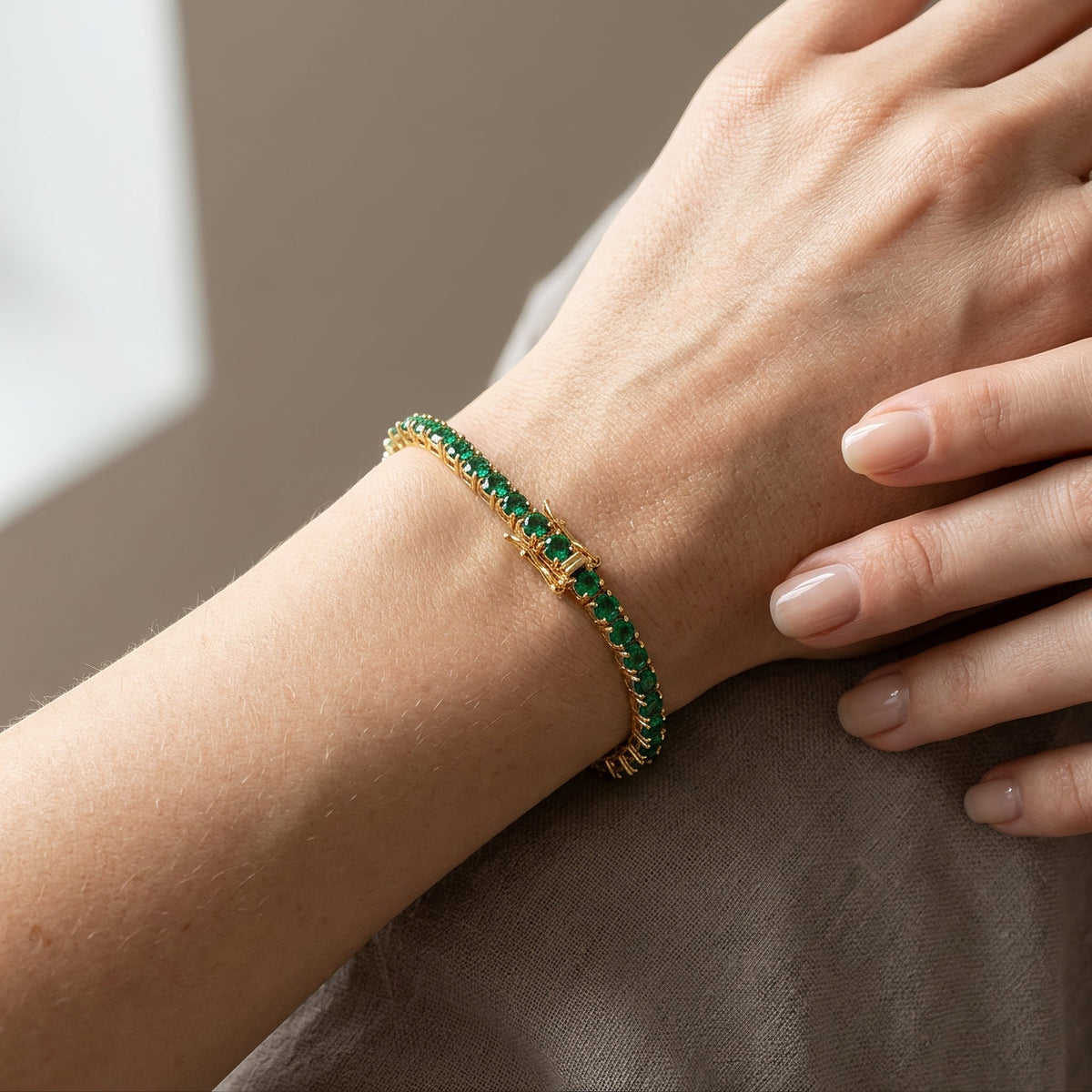 Aliona – Elegant gold Virelli bracelet