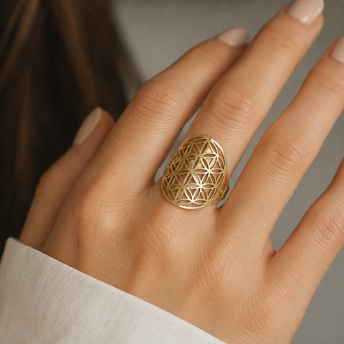 Myrrha – Energy Ring Flower of Life