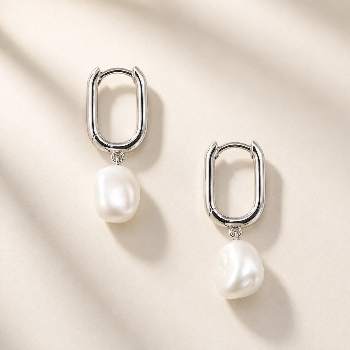 Esme - Silver rectangular pearl earrings