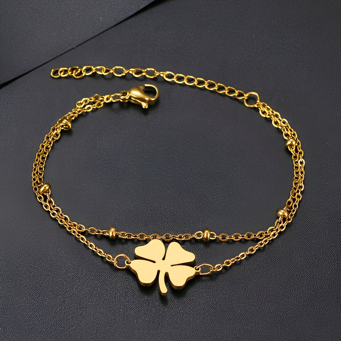 Sanya – Gold and Silver Clover Bracelet