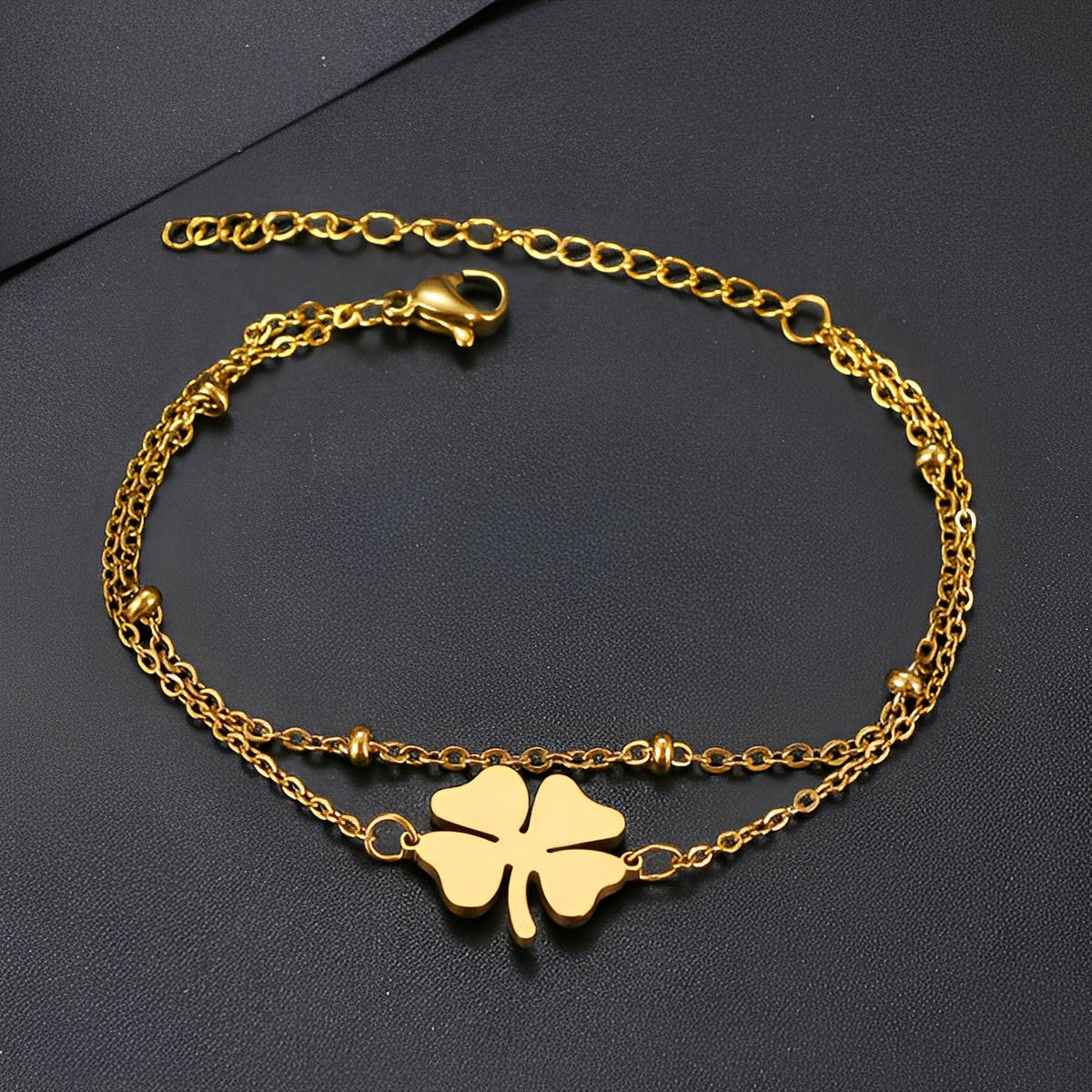 Sanya – Gold and Silver Clover Bracelet
