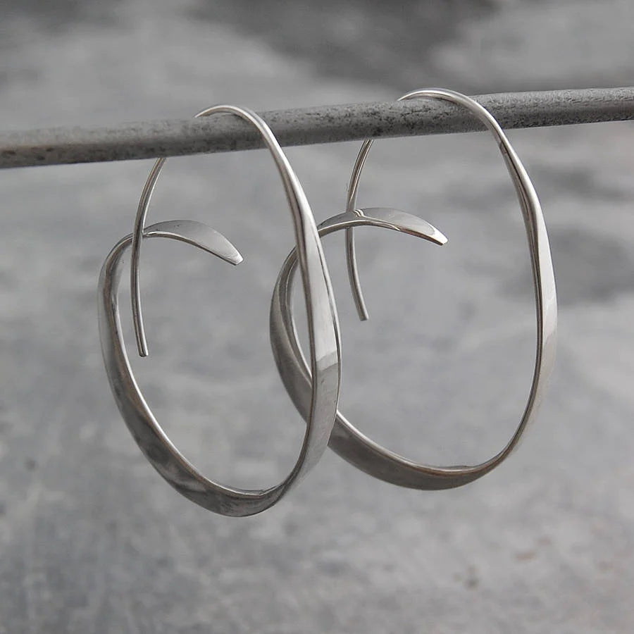 Becca – Elegant Spiral Shaped Earrings