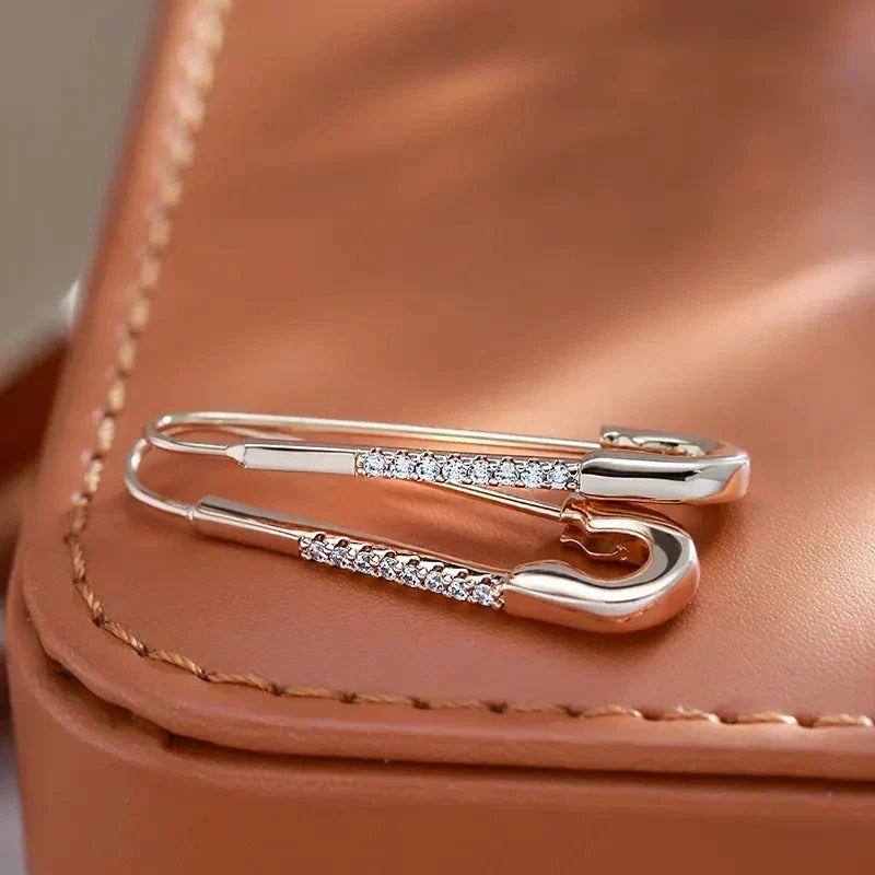 Maika – Elegant safety earrings