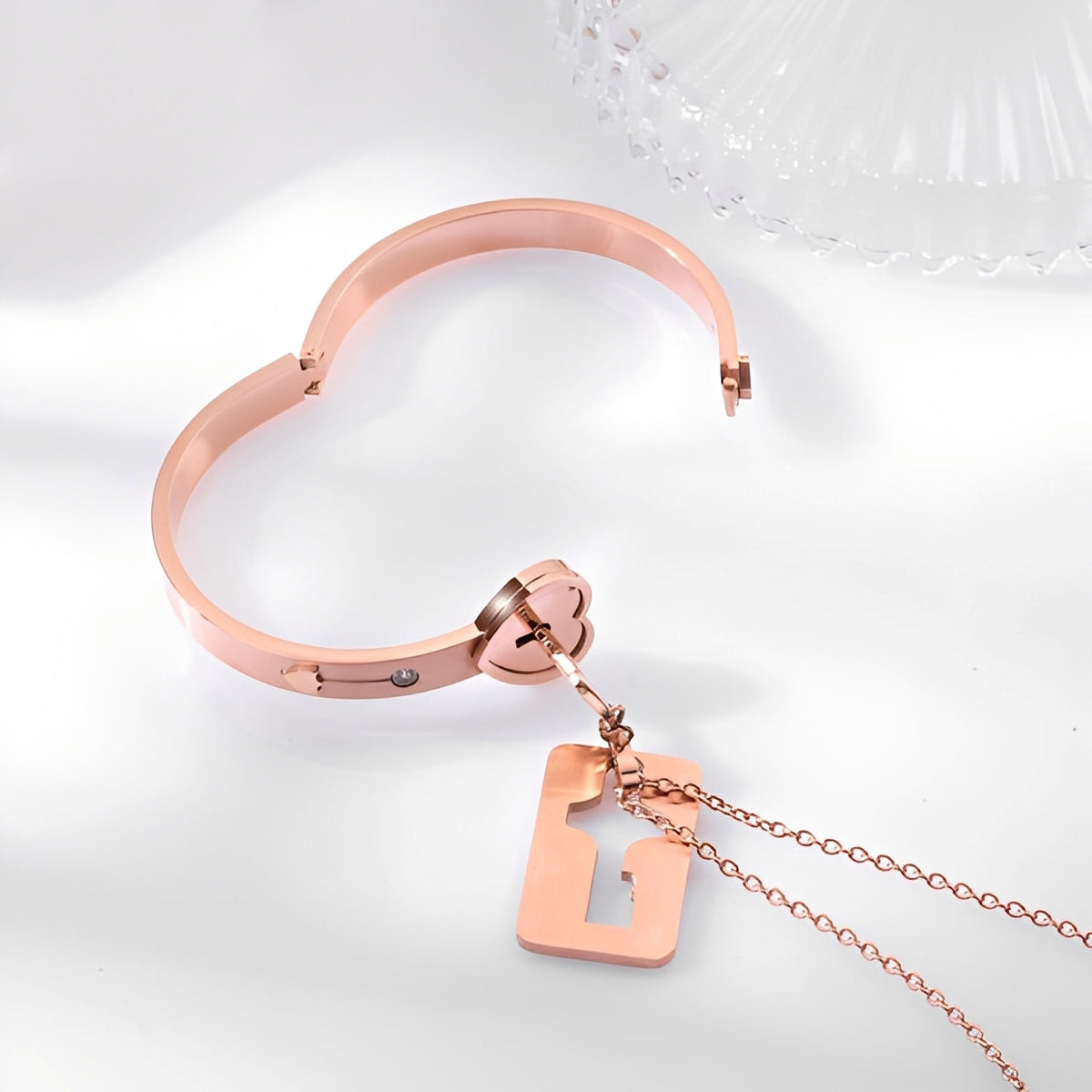 Amelio – Double Couple Jewelry