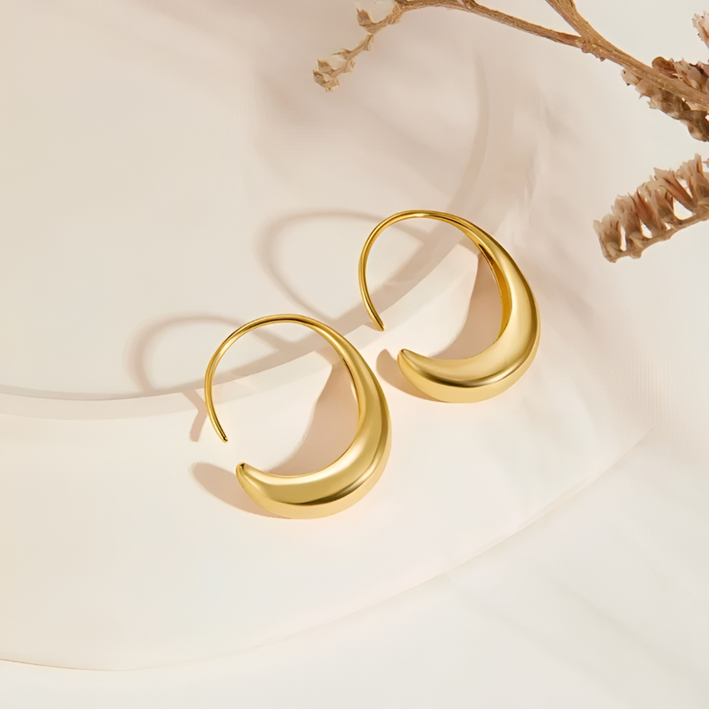 Classic drop earrings - Vintage gold hoop earring