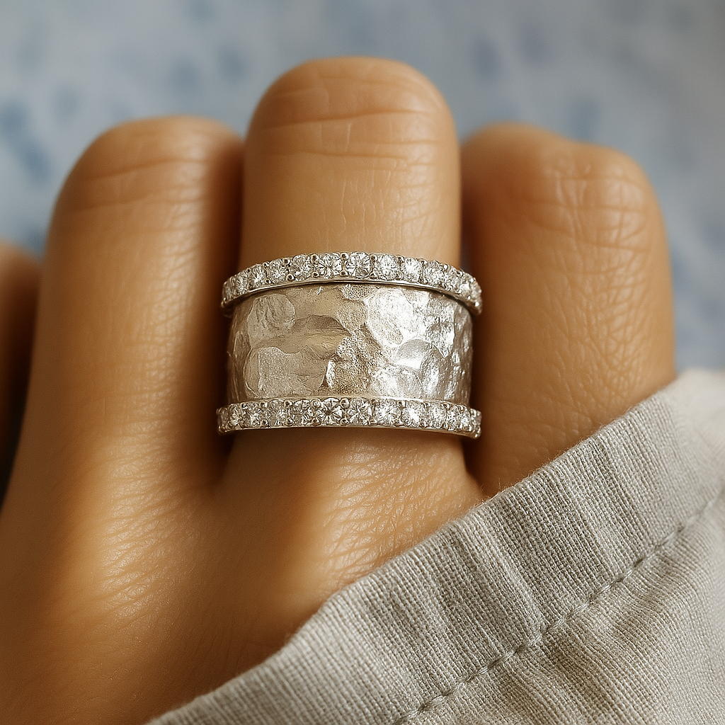 Lina – Vintage Silver Ring with Zirconias