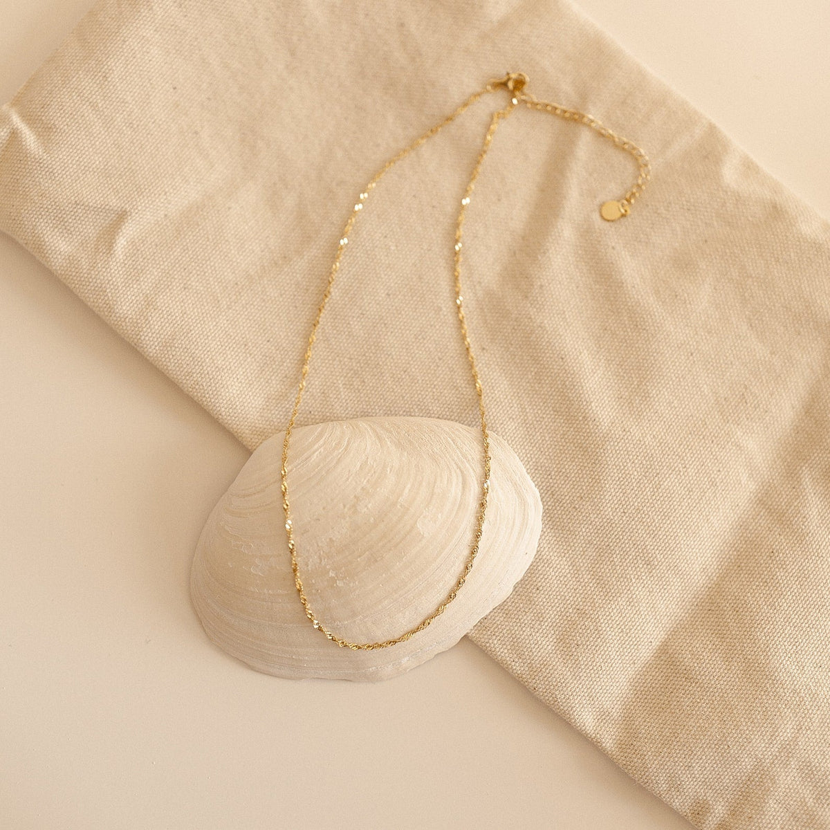 Fretzie – Twist Necklace