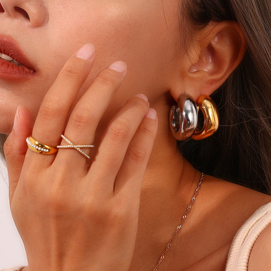 Amandine – Thick stainless steel hoops