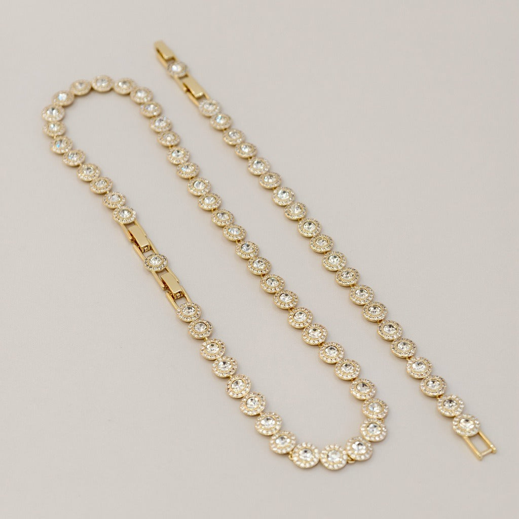 Victoria – Necklace and bracelet with shiny round button